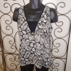 Black and white top cut out front and back Express L
